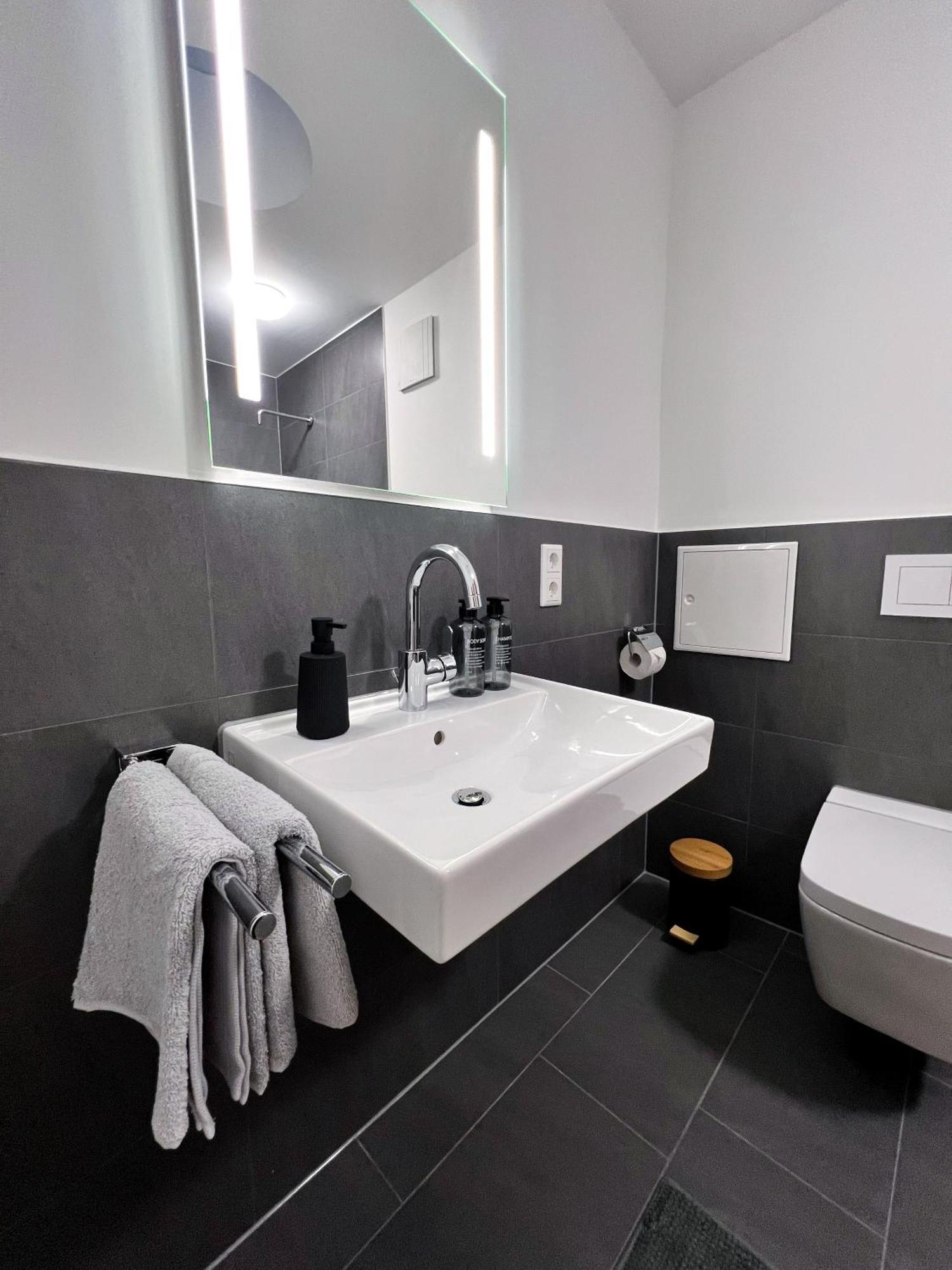 Apartament Zentrale Wohlfuehloase Mit Parkplatz Osnabrück Zewnętrze zdjęcie